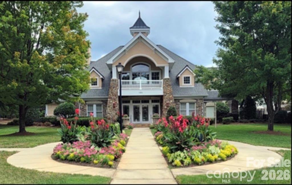 1004 Hawker Road — Matthews