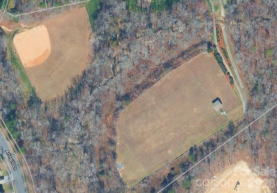 1004 Hawker Road — Matthews