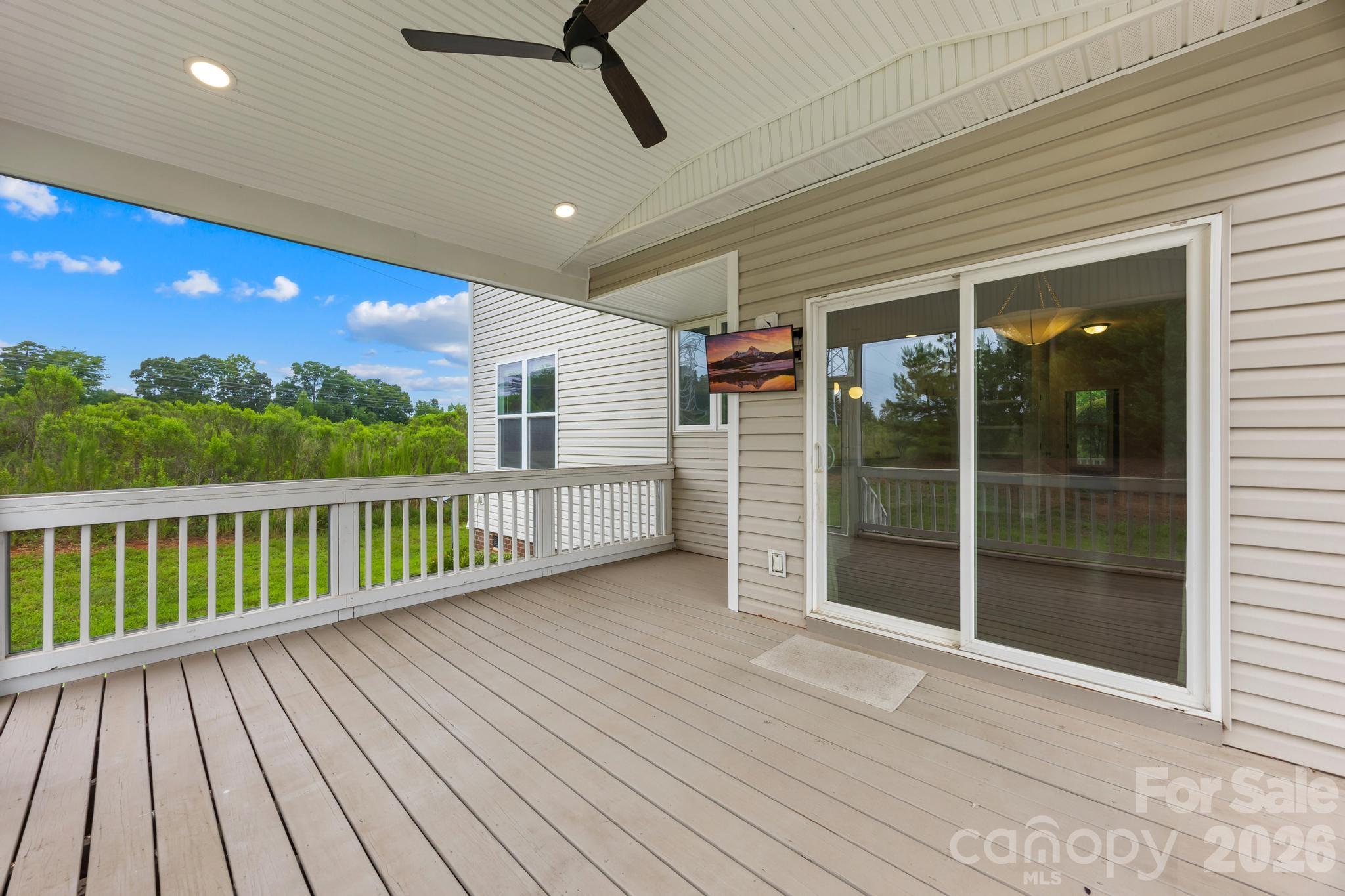 1004 Hawker Road — Matthews