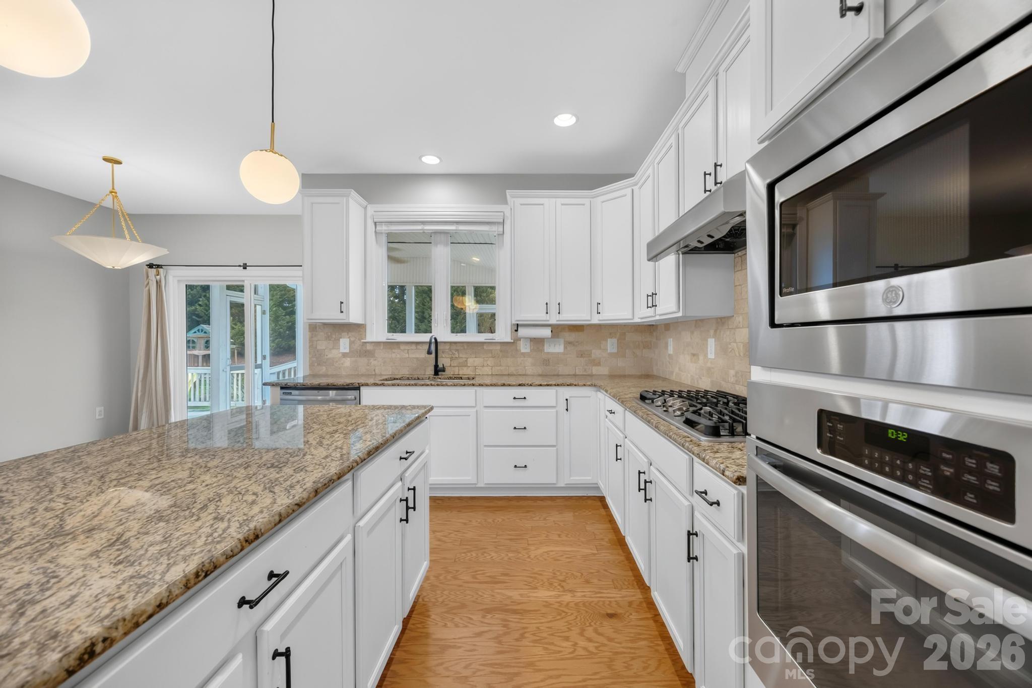 1004 Hawker Road — Matthews