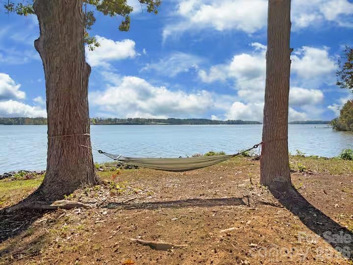 1475 Riverview Circle — Fort Lawn