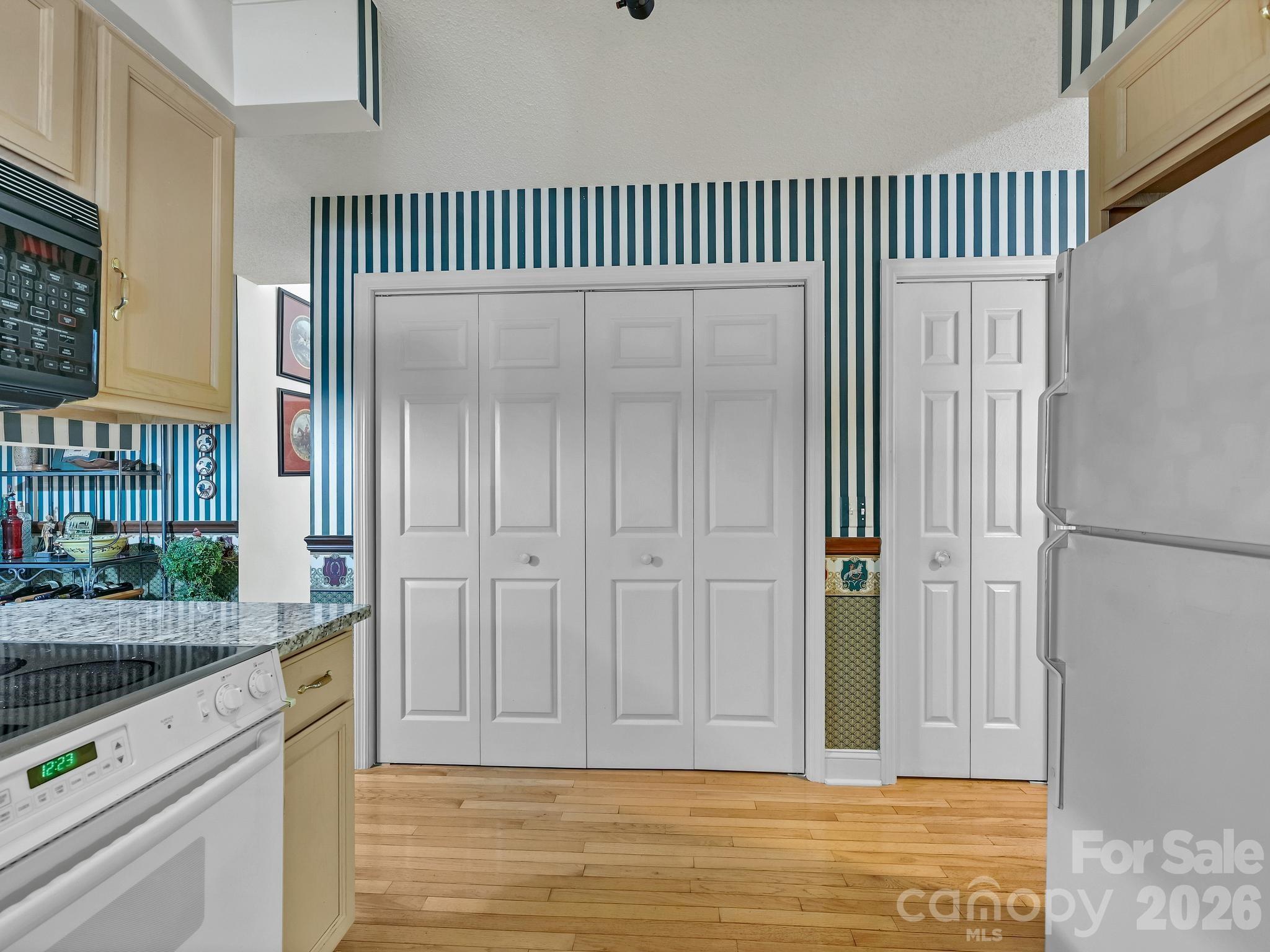 101 Valley Hill Drive — Hendersonville