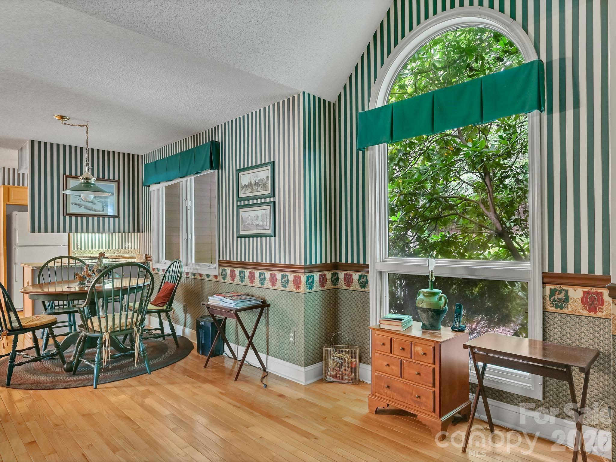 101 Valley Hill Drive — Hendersonville