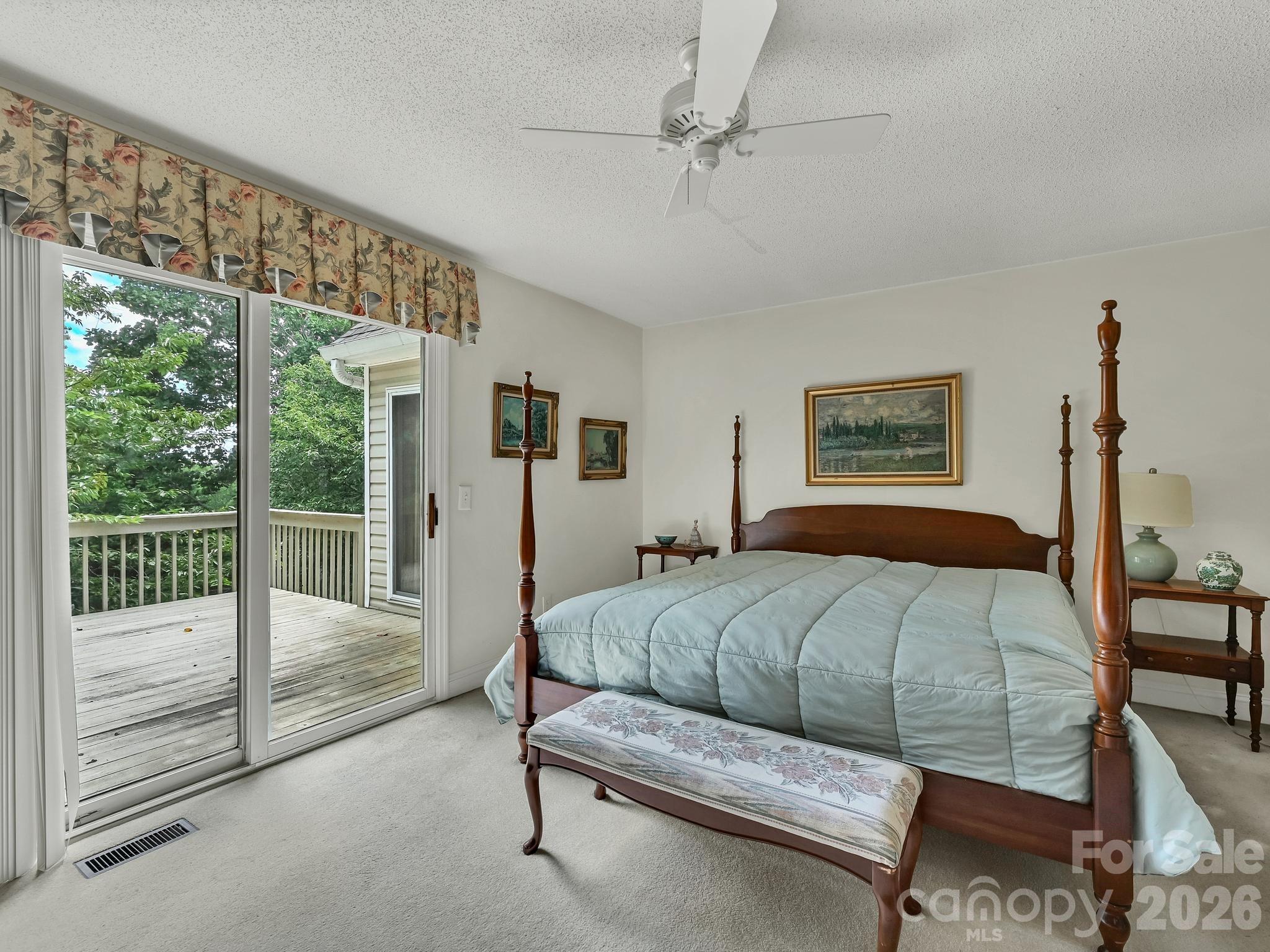 101 Valley Hill Drive — Hendersonville