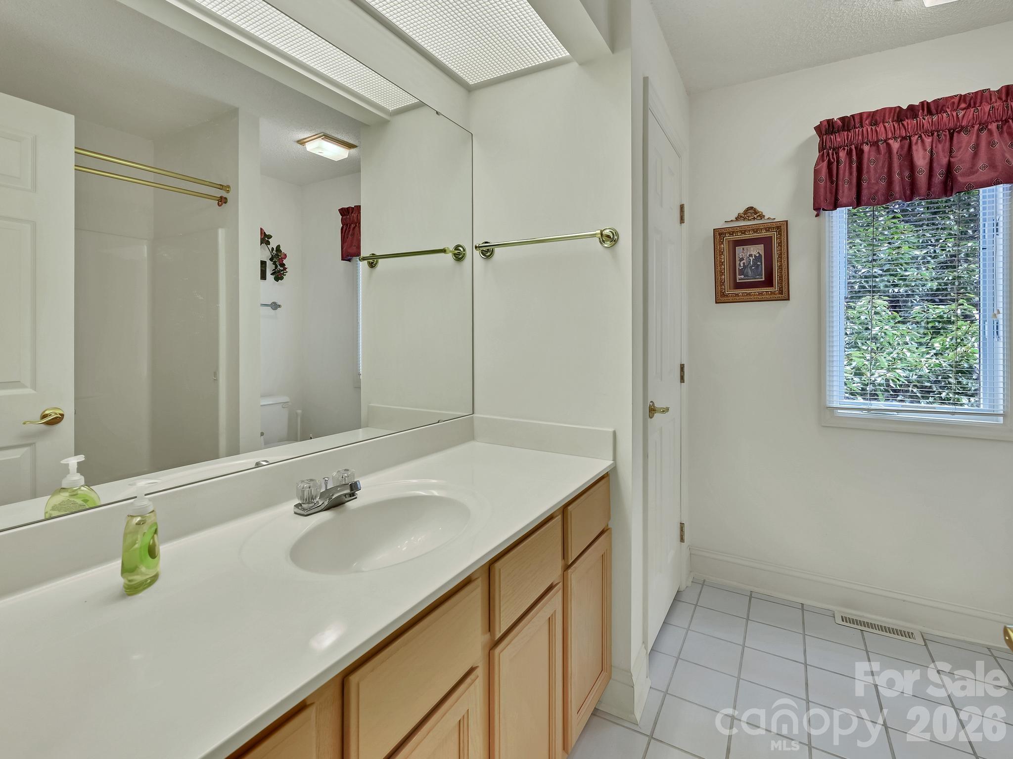 101 Valley Hill Drive — Hendersonville