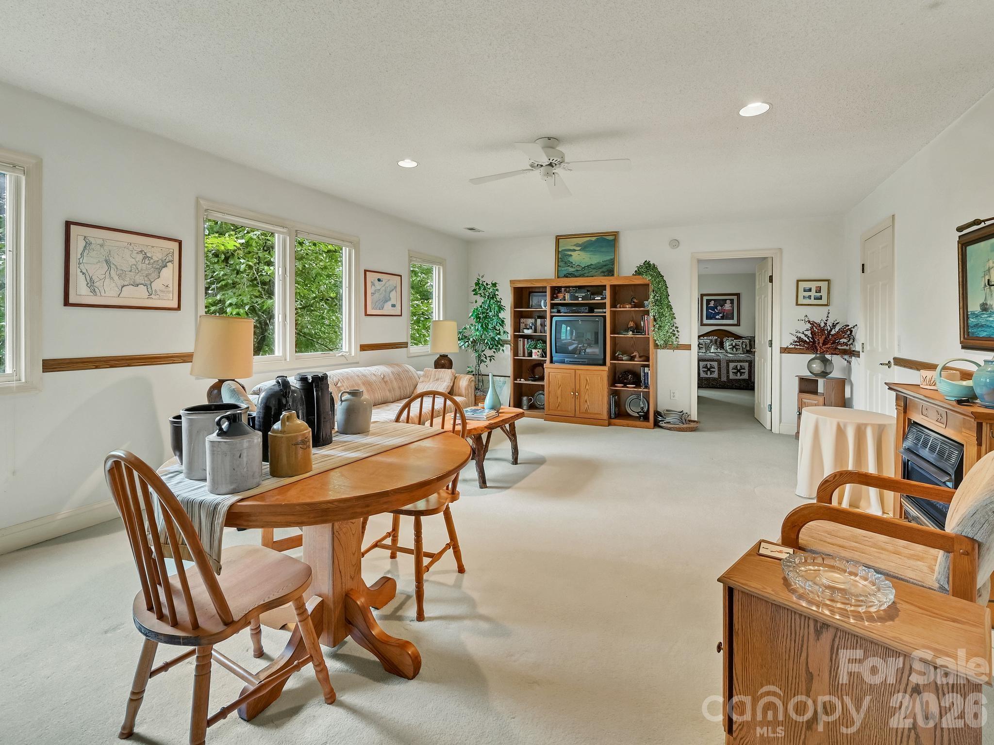 101 Valley Hill Drive — Hendersonville