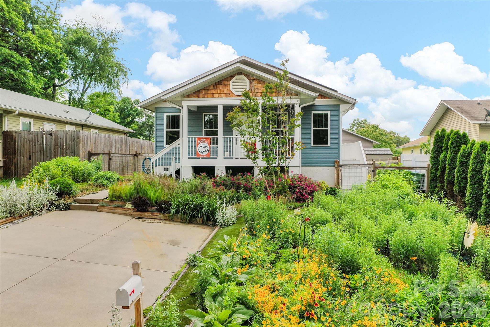 250 Virginia Avenue — Asheville