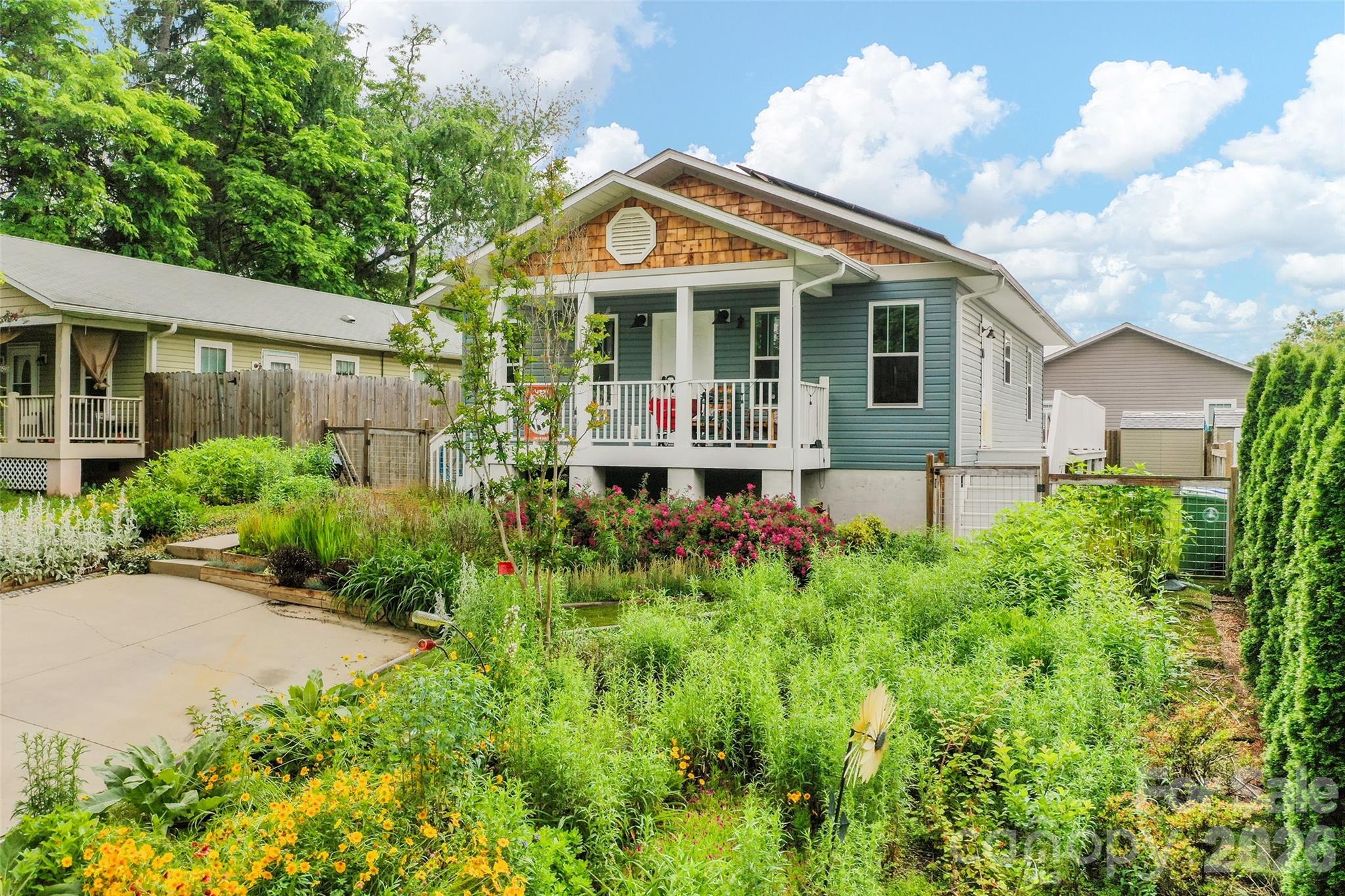 250 Virginia Avenue — Asheville