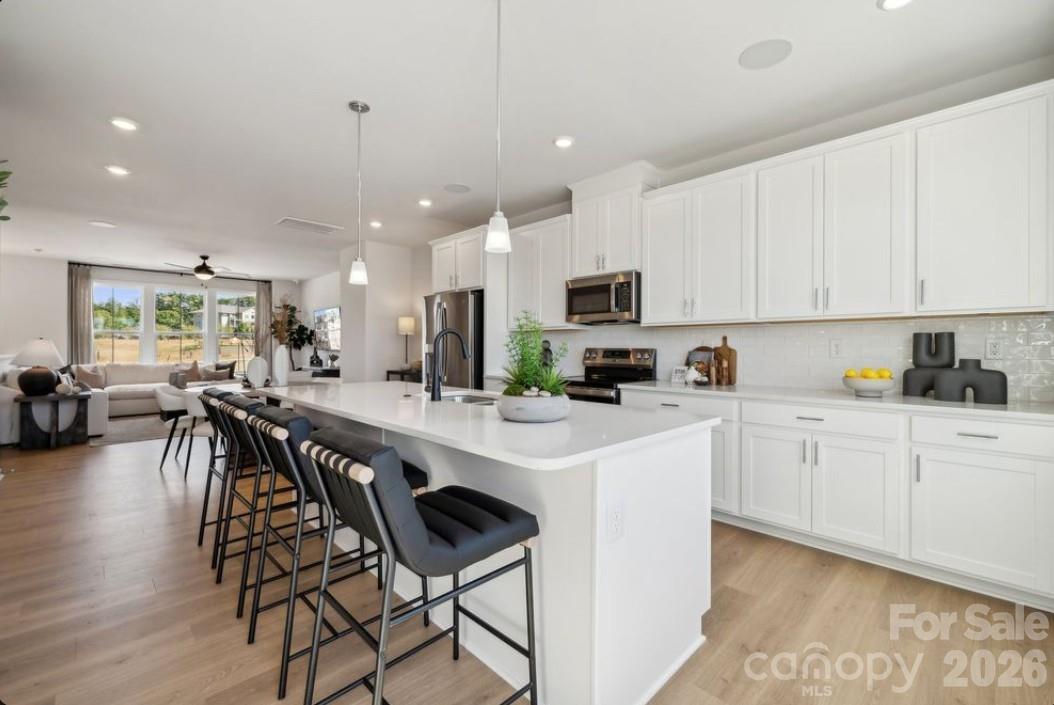 2133 Hawksworth Lane — Charlotte