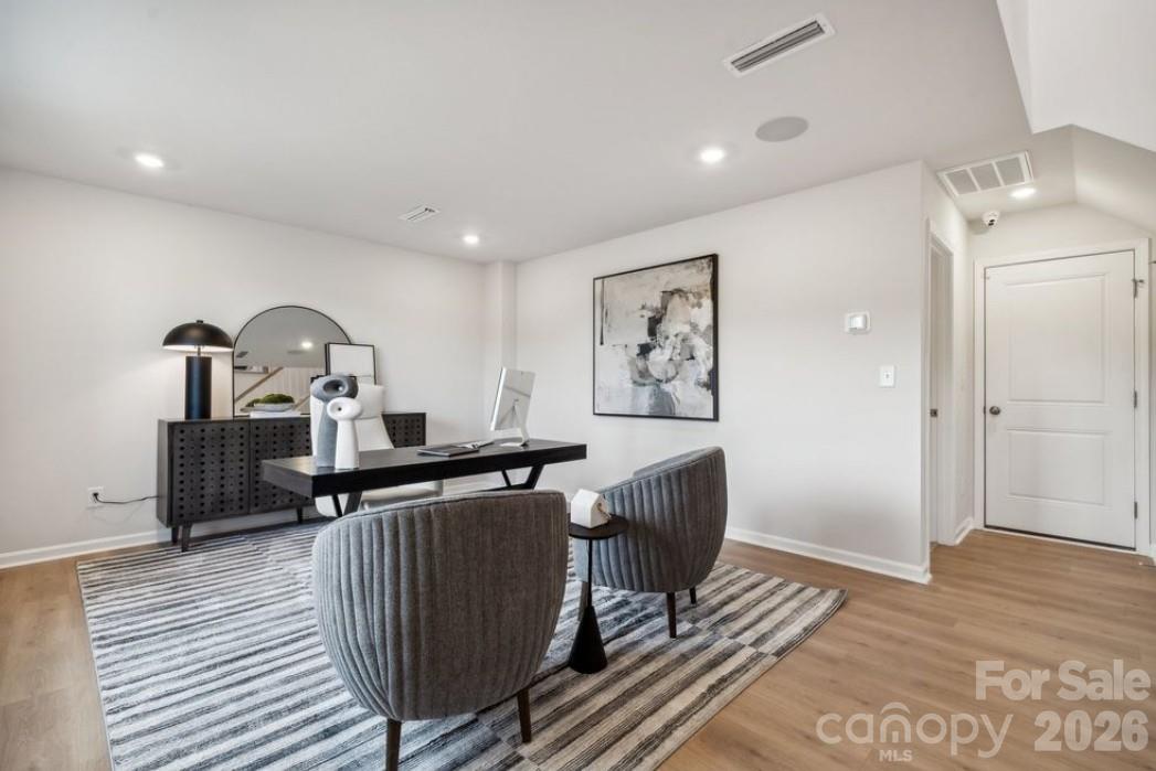 2133 Hawksworth Lane — Charlotte