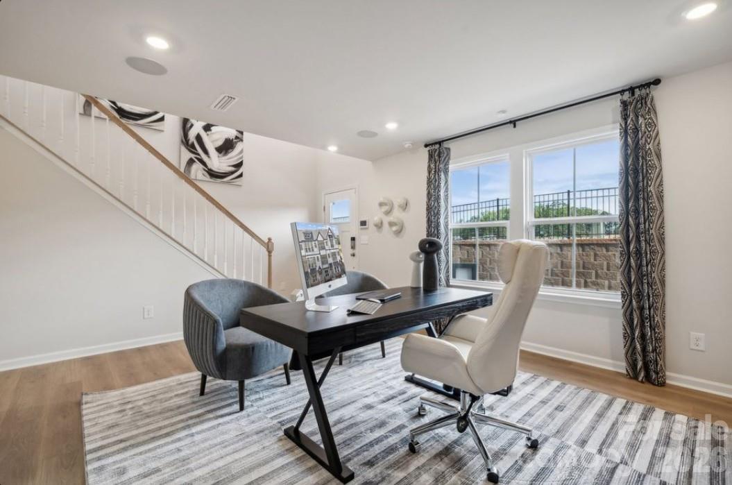 2133 Hawksworth Lane — Charlotte