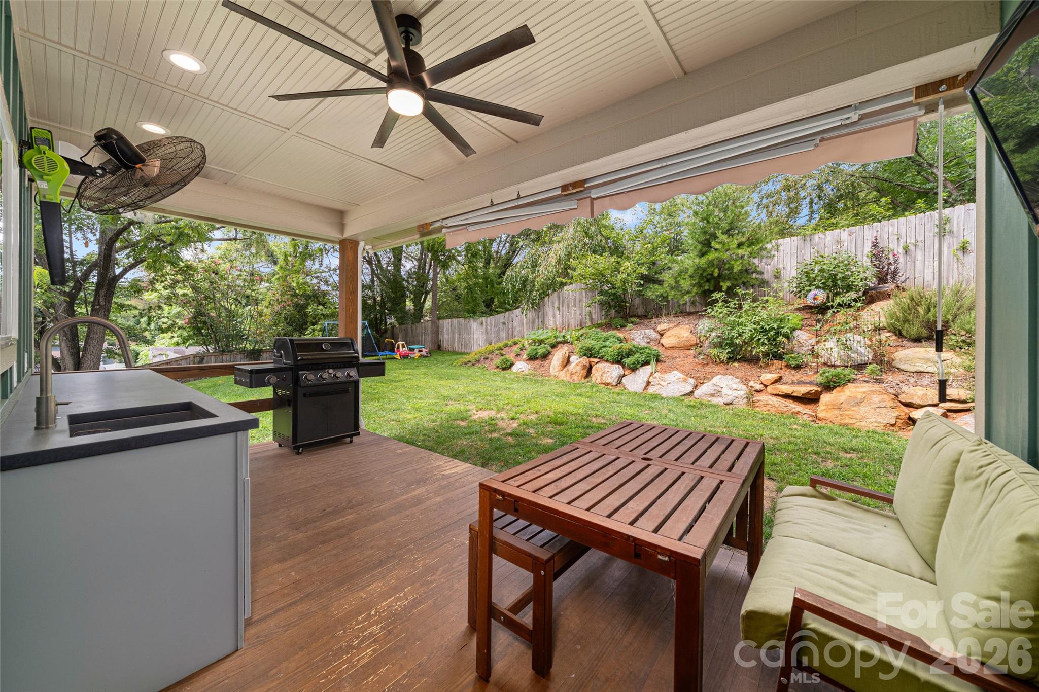 159 Wellington Street — Asheville