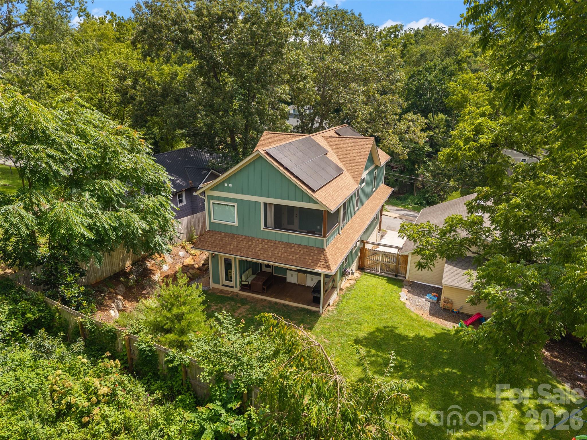 159 Wellington Street — Asheville