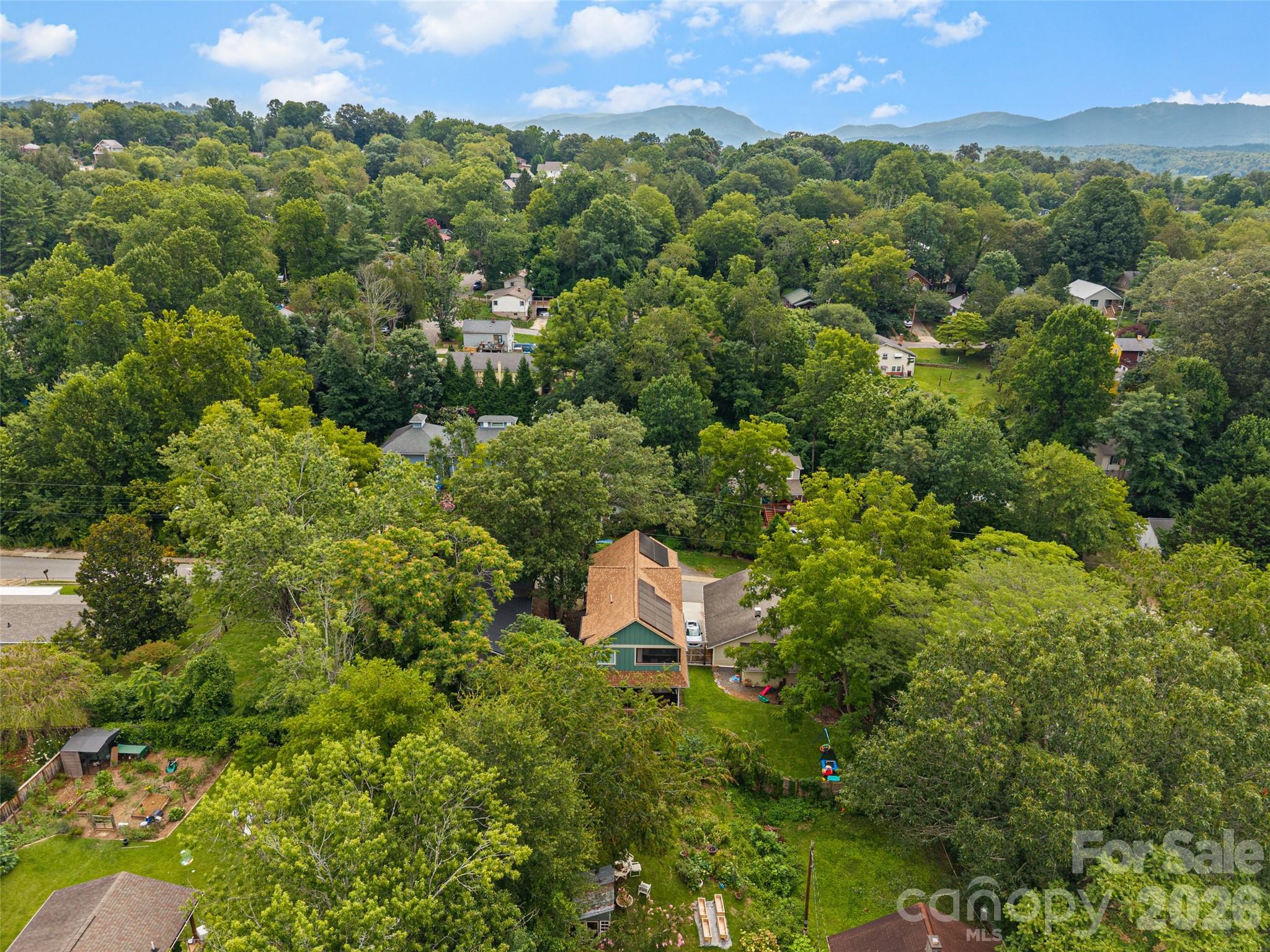 159 Wellington Street — Asheville