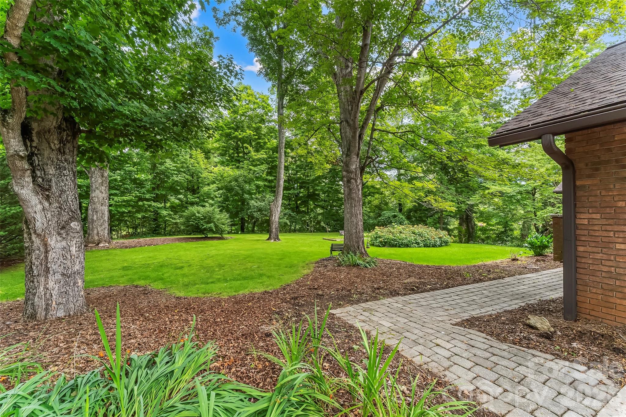 60 Monte Vista Drive — Waynesville