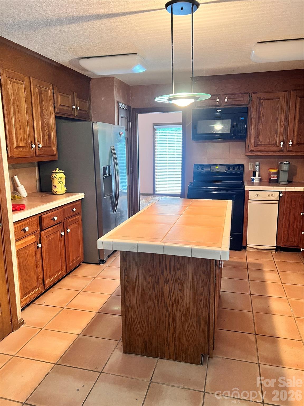 101 Forest Cliff Court NE — Concord