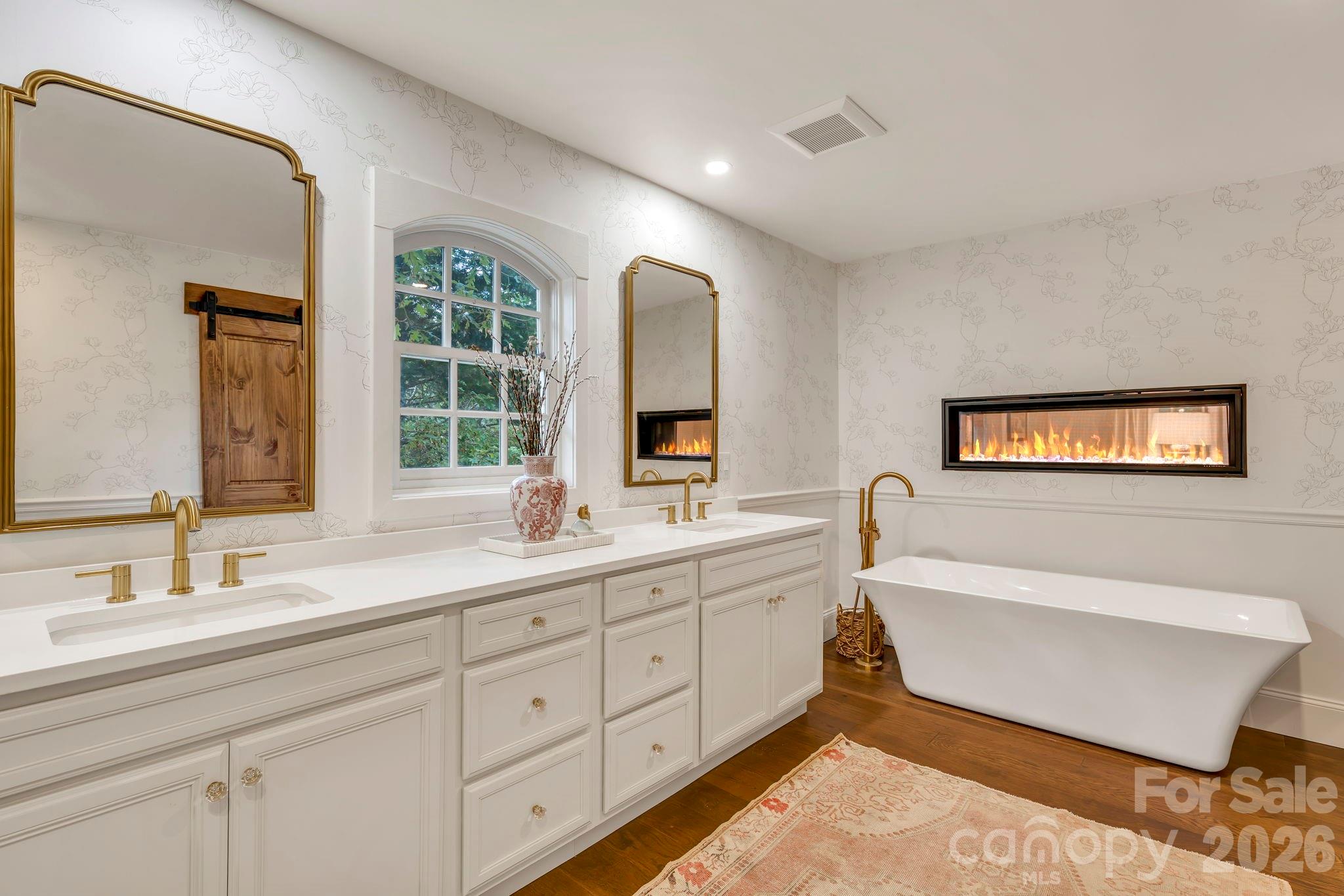 368 Green Hill Woods — Blowing Rock