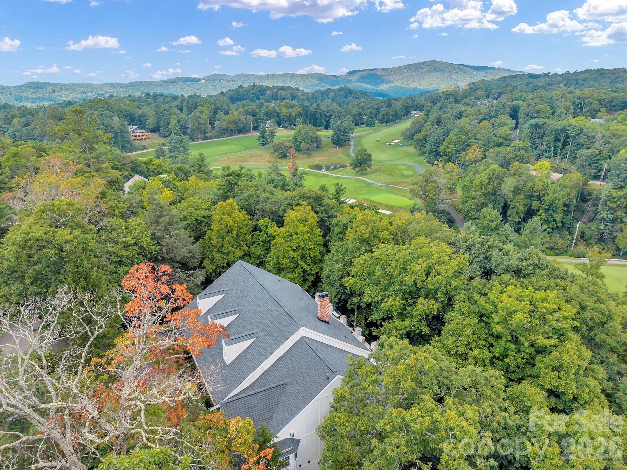 368 Green Hill Woods — Blowing Rock