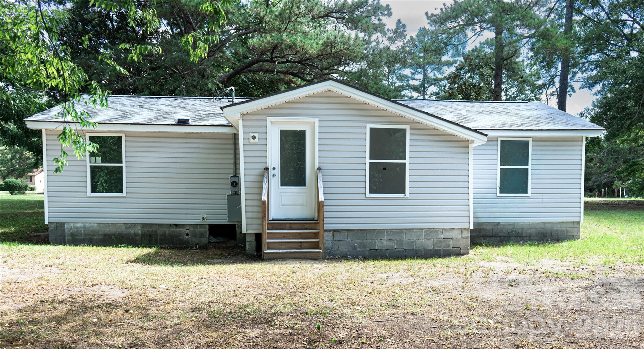 3105 Evelyn Circle — Darlington
