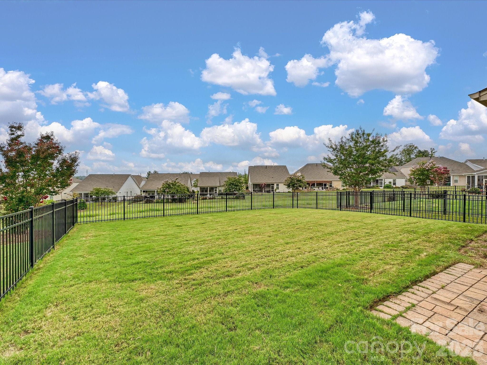7569 Short Putt Court — Charlotte