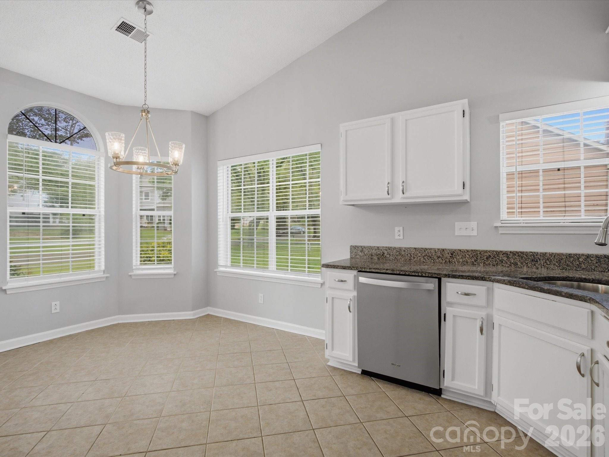 607 Oakbluff Circle — Charlotte
