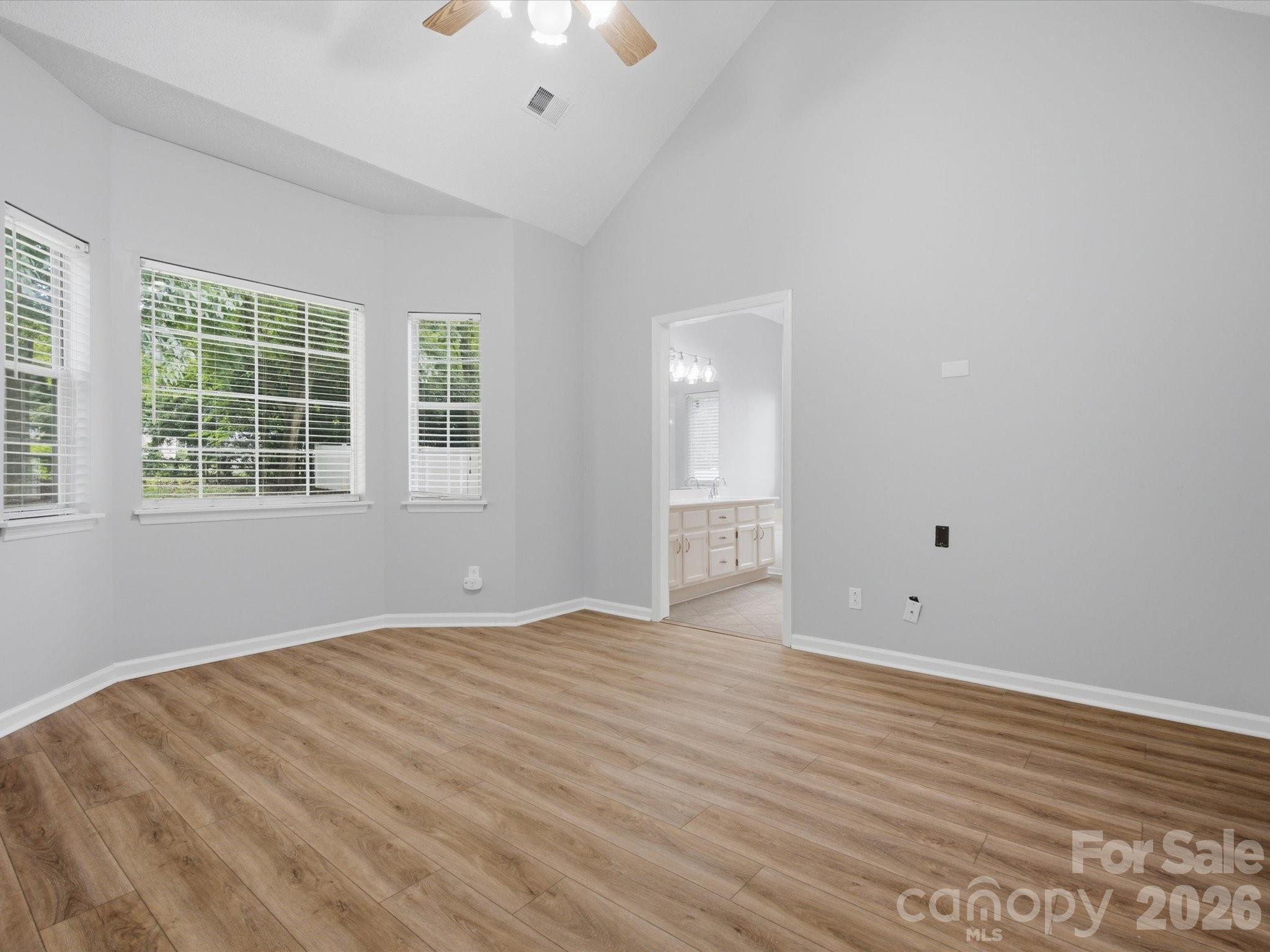 607 Oakbluff Circle — Charlotte