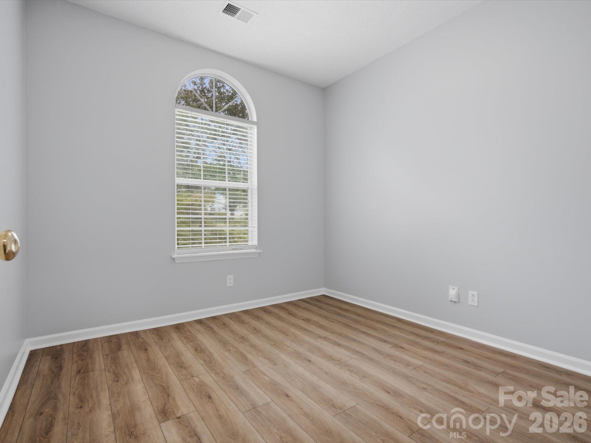 607 Oakbluff Circle — Charlotte