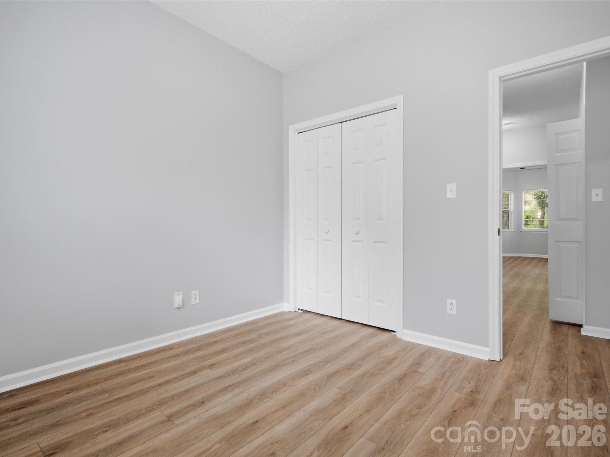 607 Oakbluff Circle — Charlotte