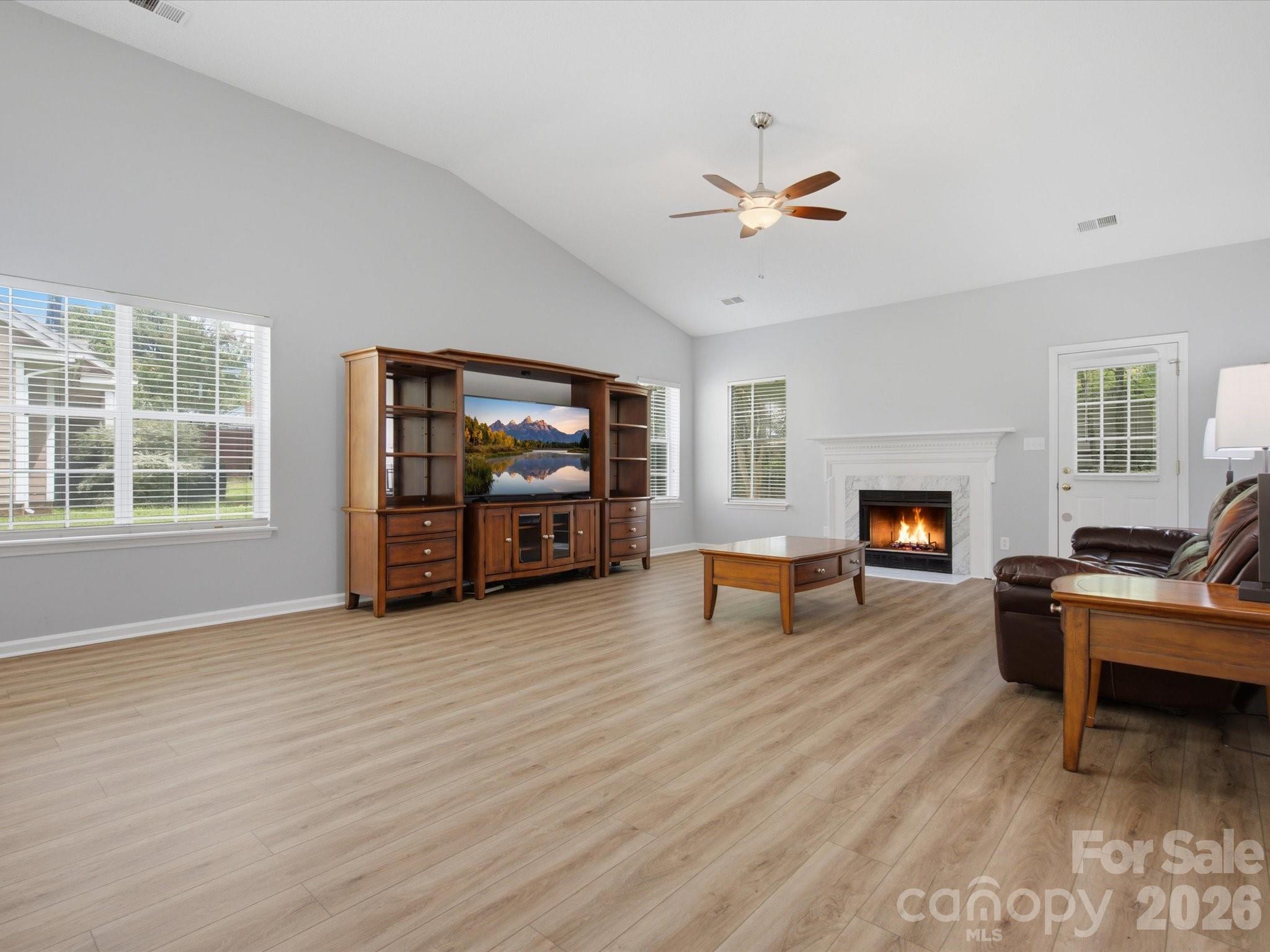 607 Oakbluff Circle — Charlotte