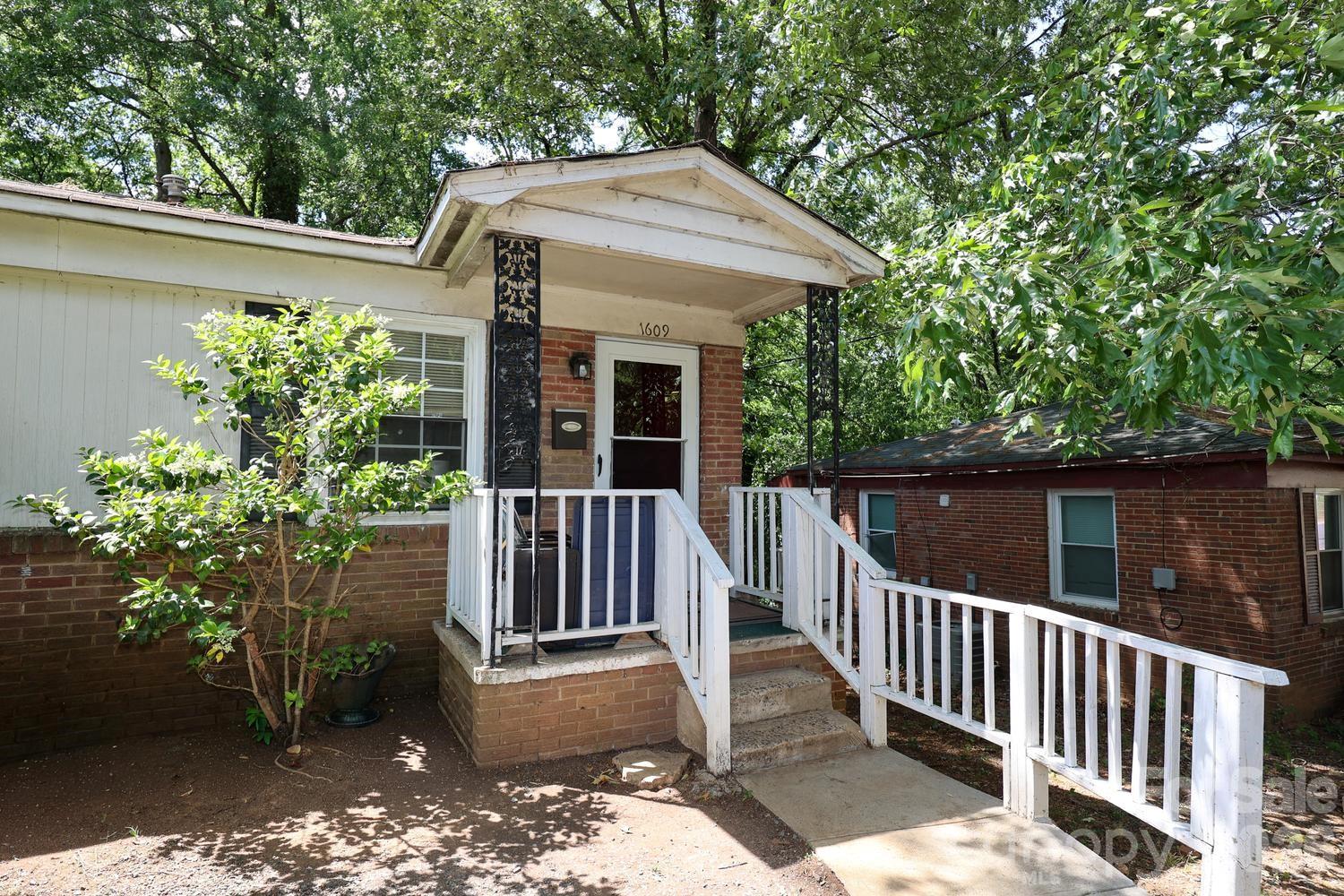 1609 Maribel Avenue — Charlotte