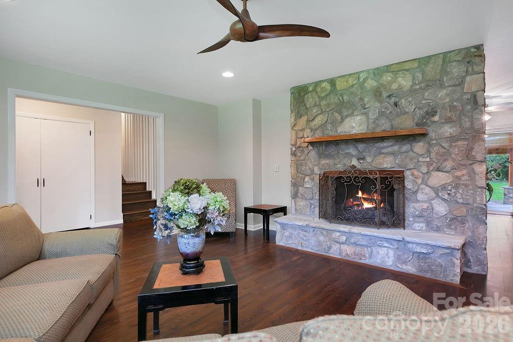 100 Ashton Lane — Brevard