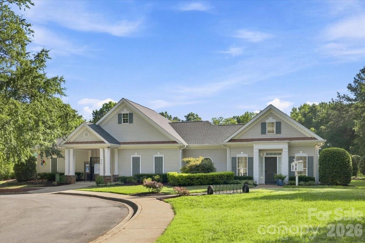 1210 Glynwater Lane — Waxhaw