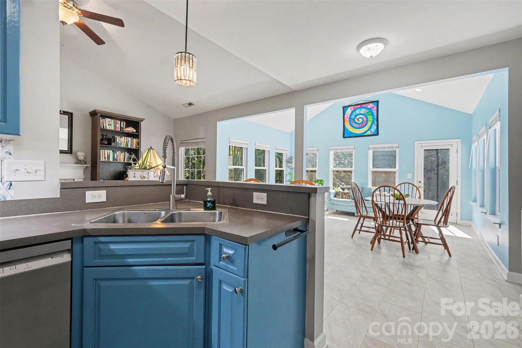 12034 Hampton Place Drive — Charlotte