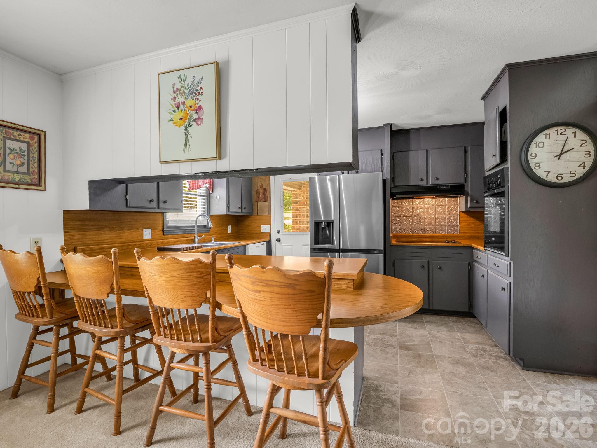 72 McEntire Road — Tryon