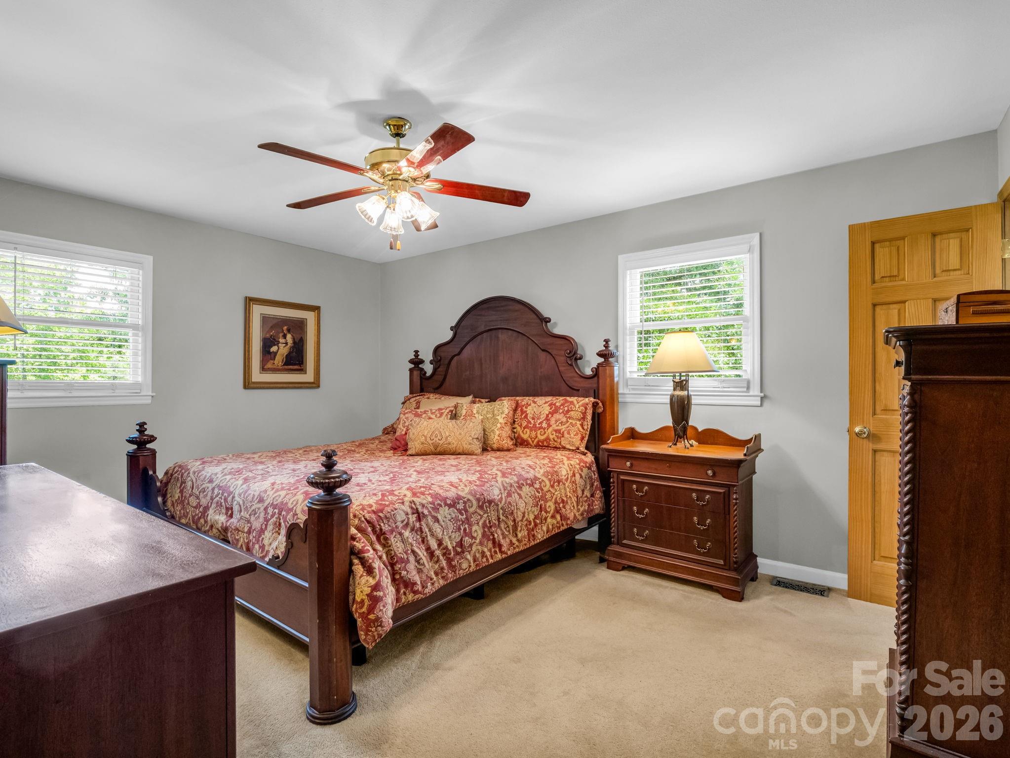 72 McEntire Road — Tryon