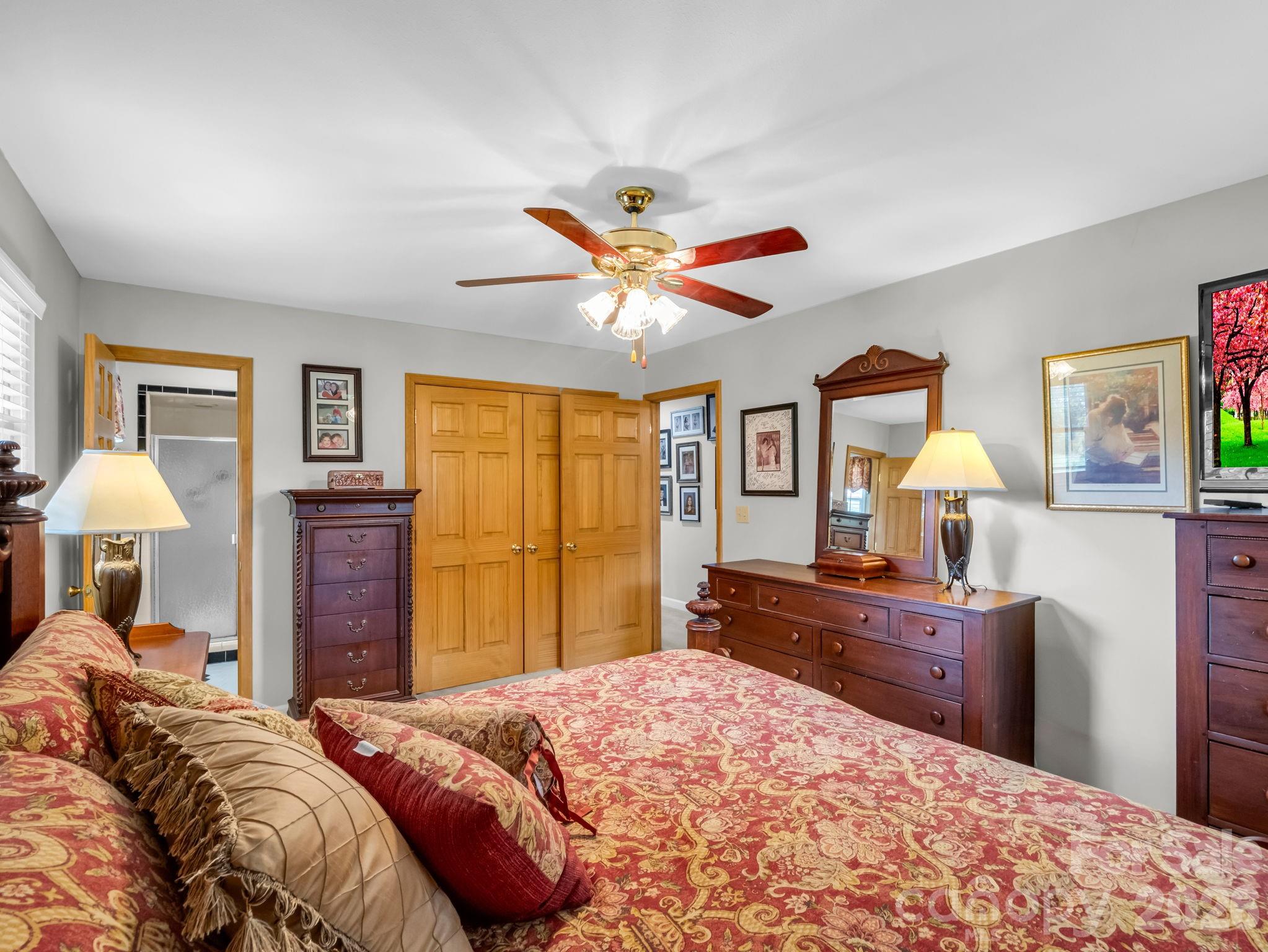 72 McEntire Road — Tryon