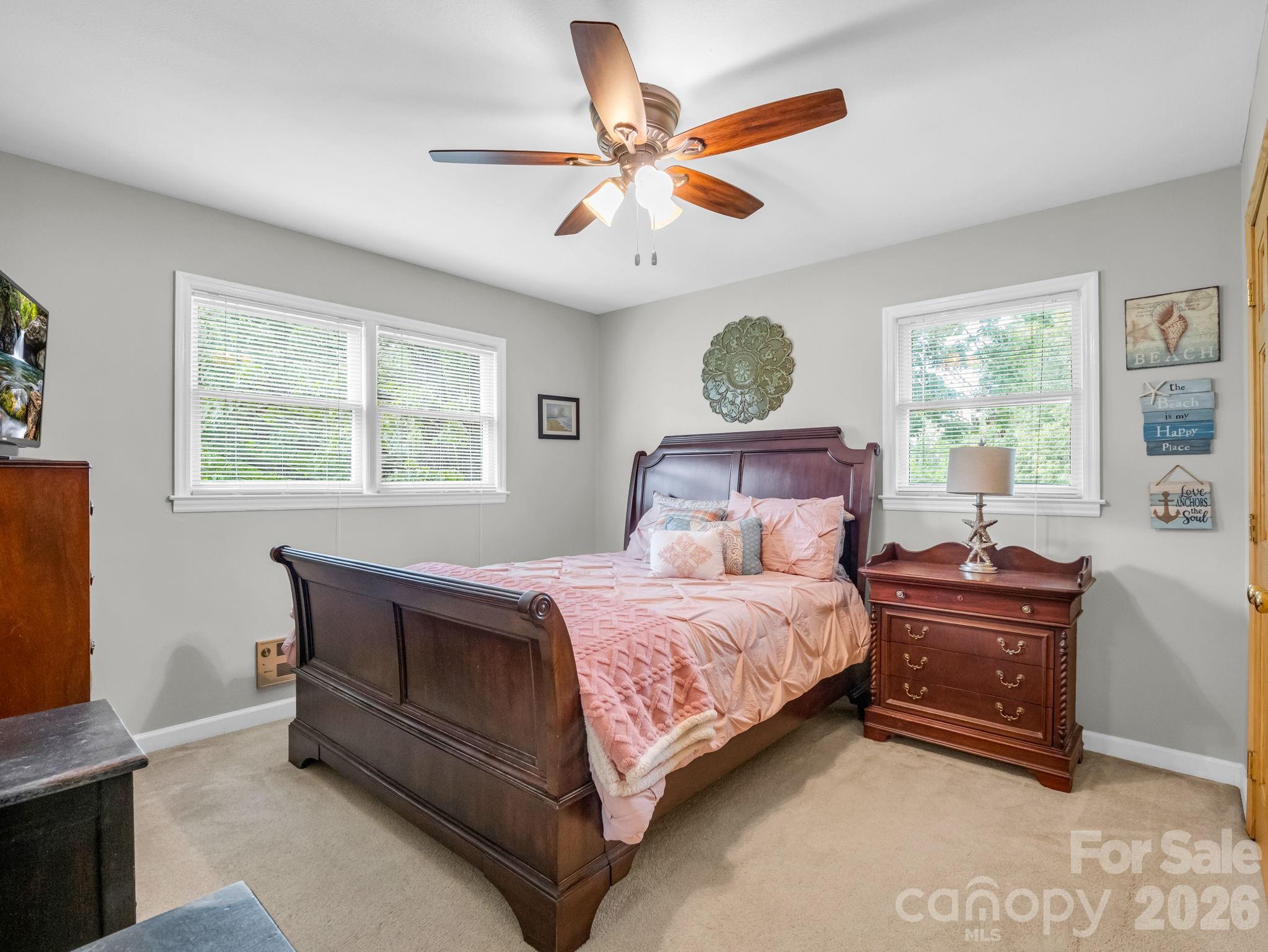 72 McEntire Road — Tryon