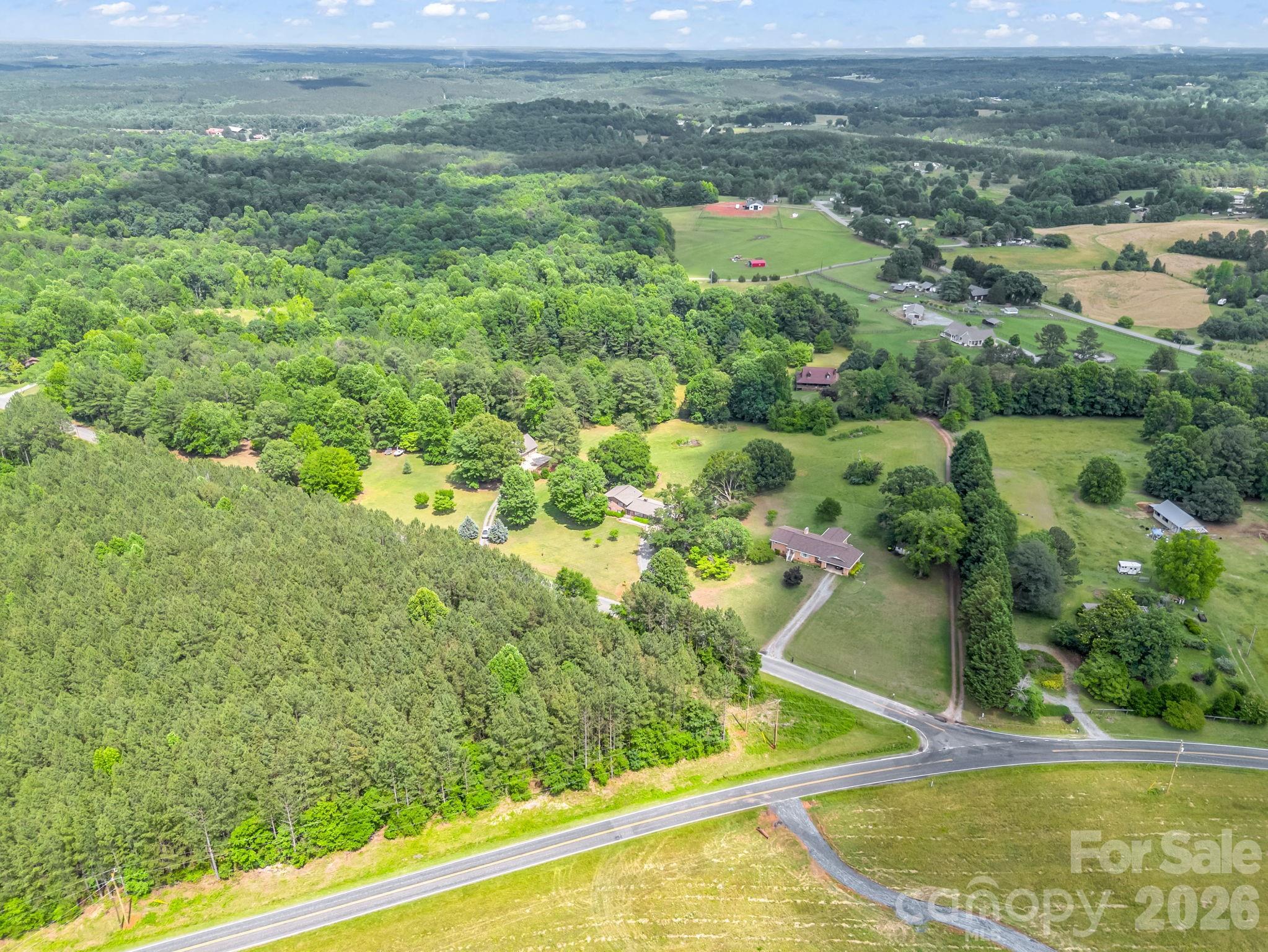 72 McEntire Road — Tryon