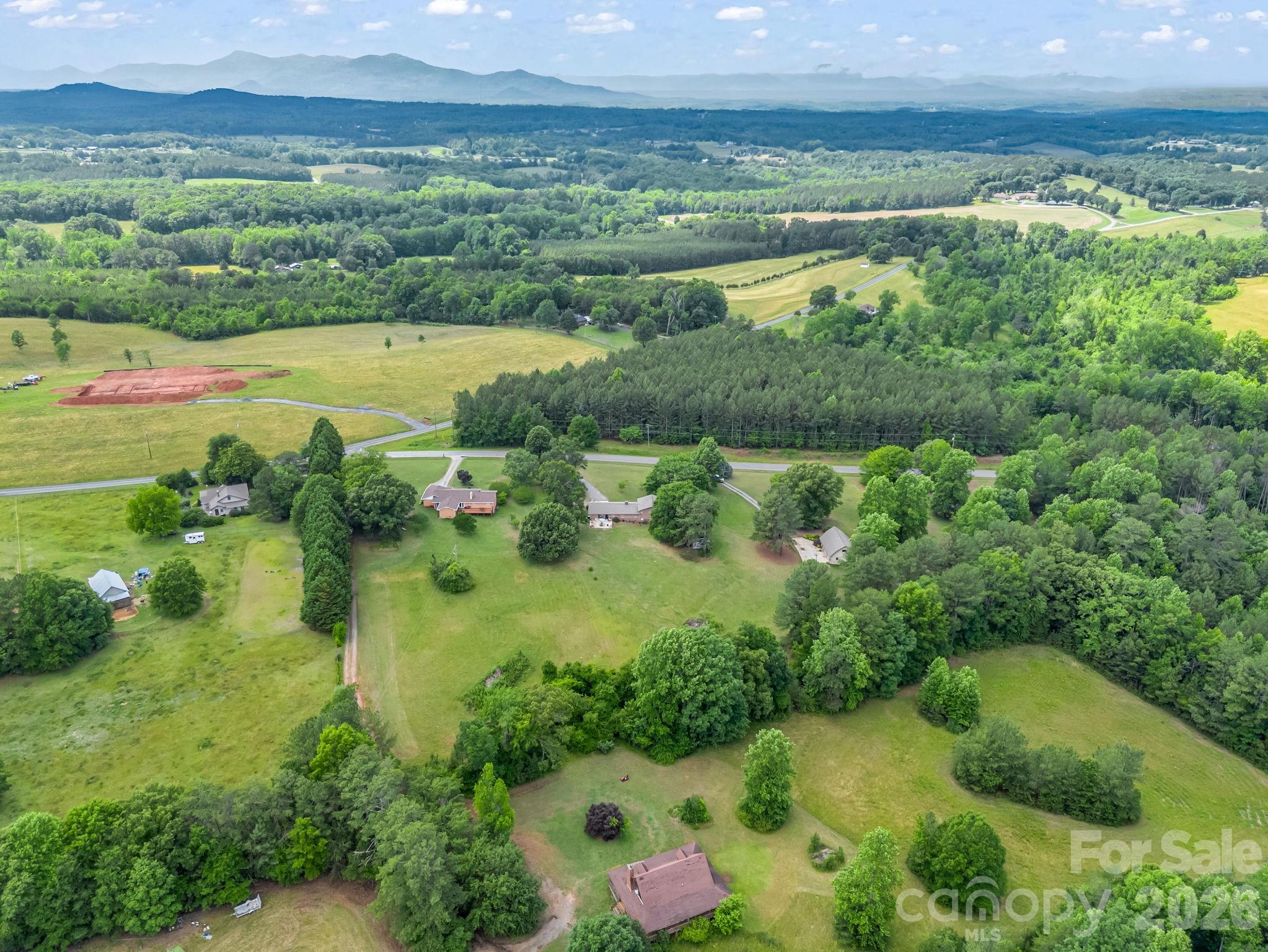72 McEntire Road — Tryon