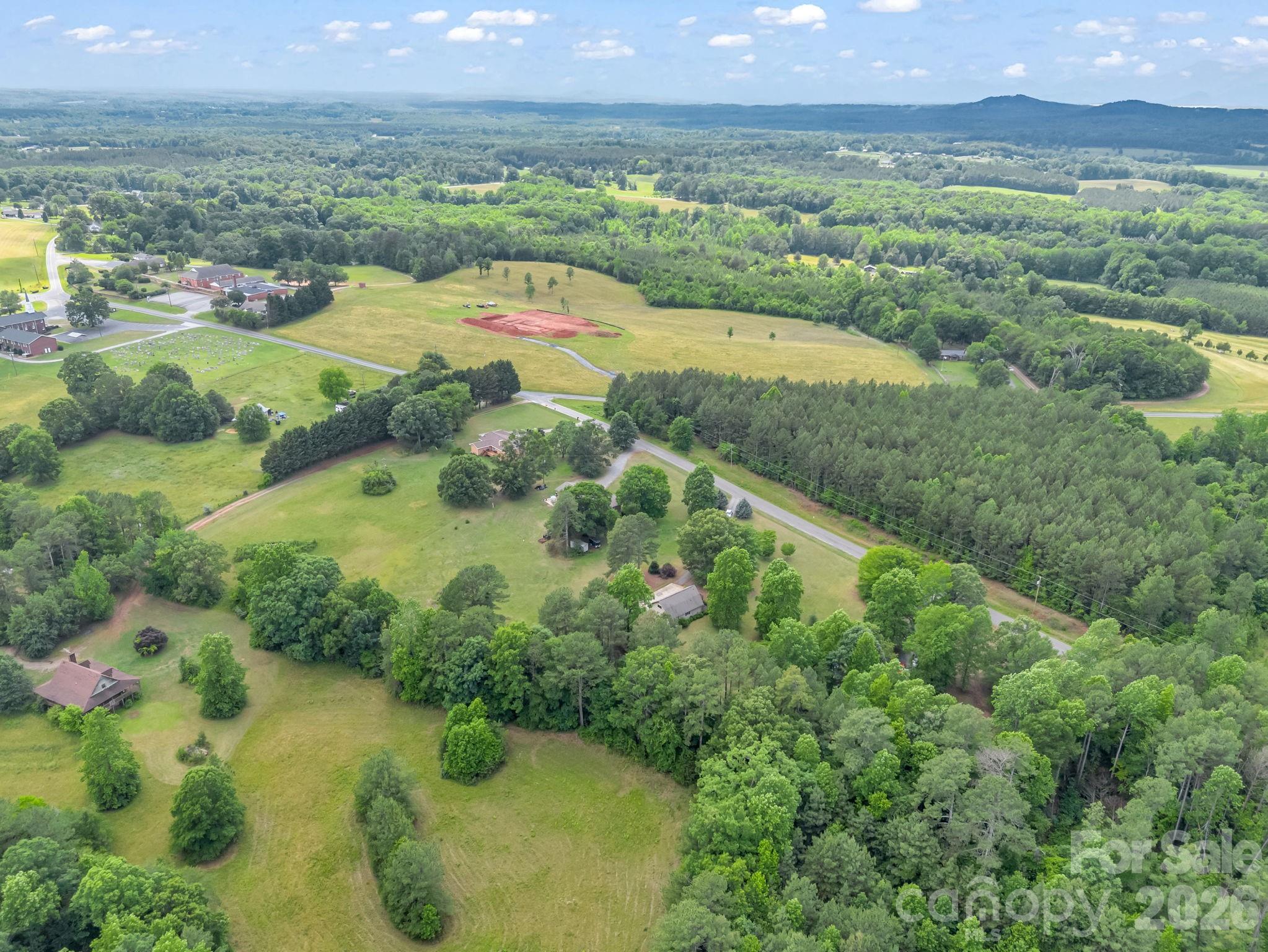 72 McEntire Road — Tryon