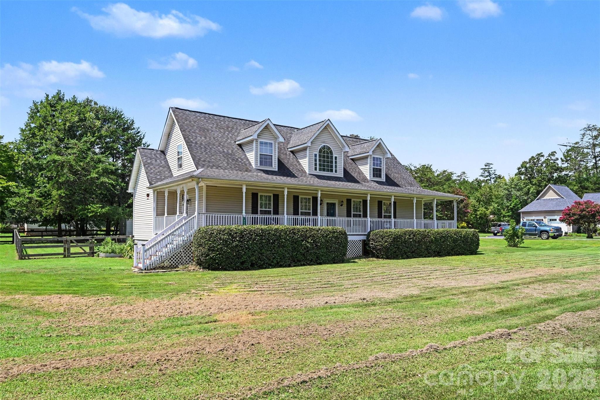 1945 Rhyne Road — Dallas