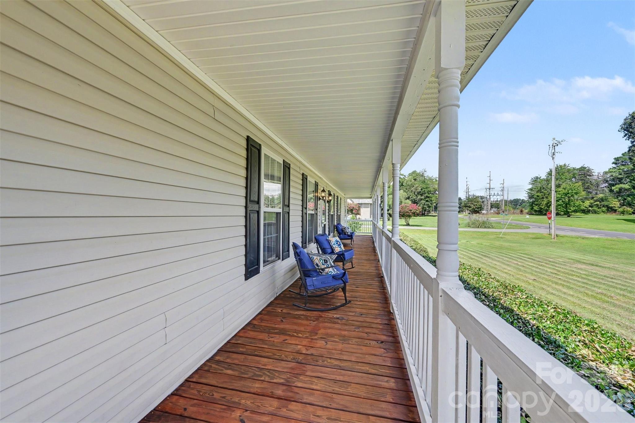 1945 Rhyne Road — Dallas