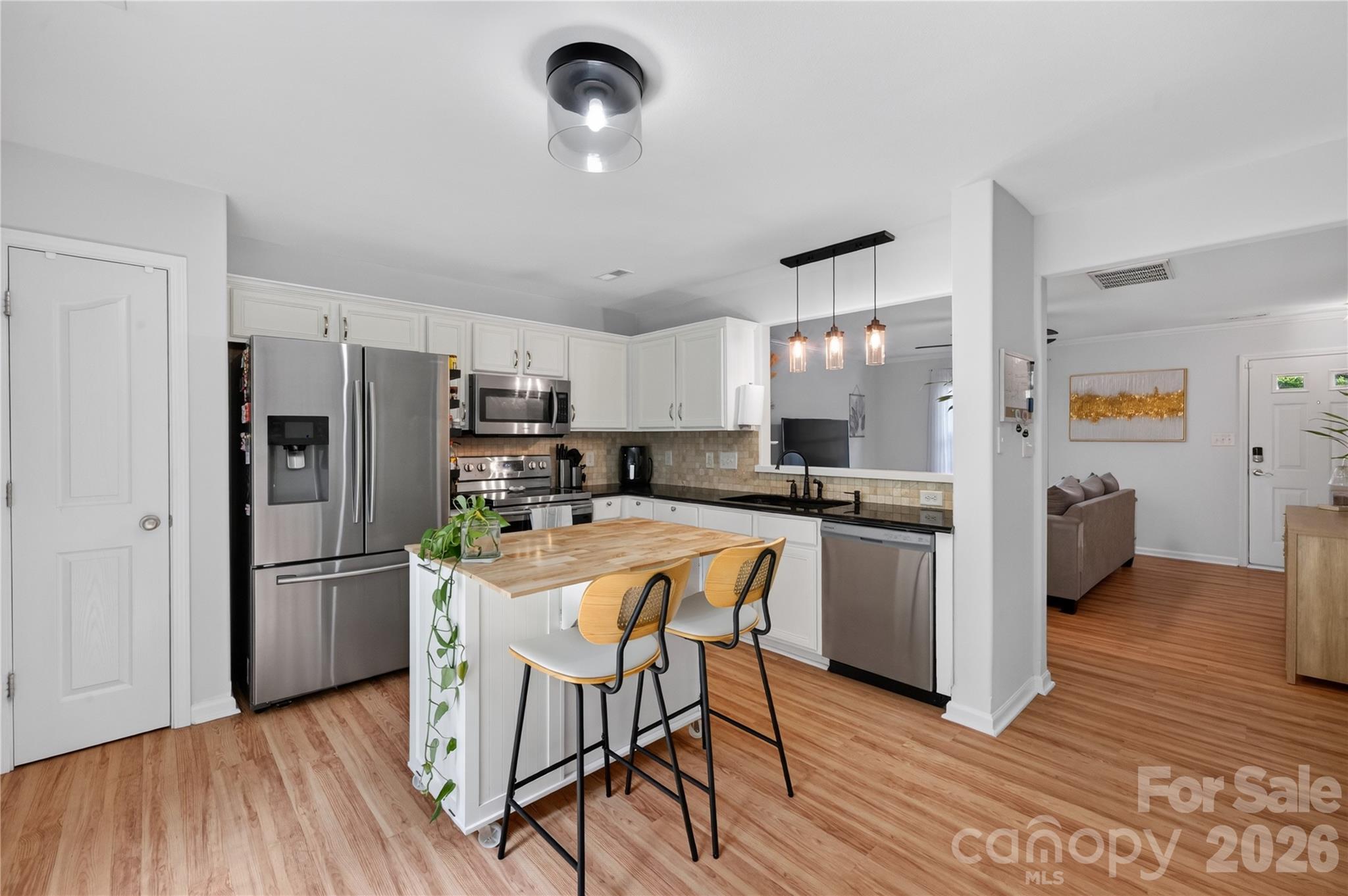 5313 Silabert Avenue — Charlotte