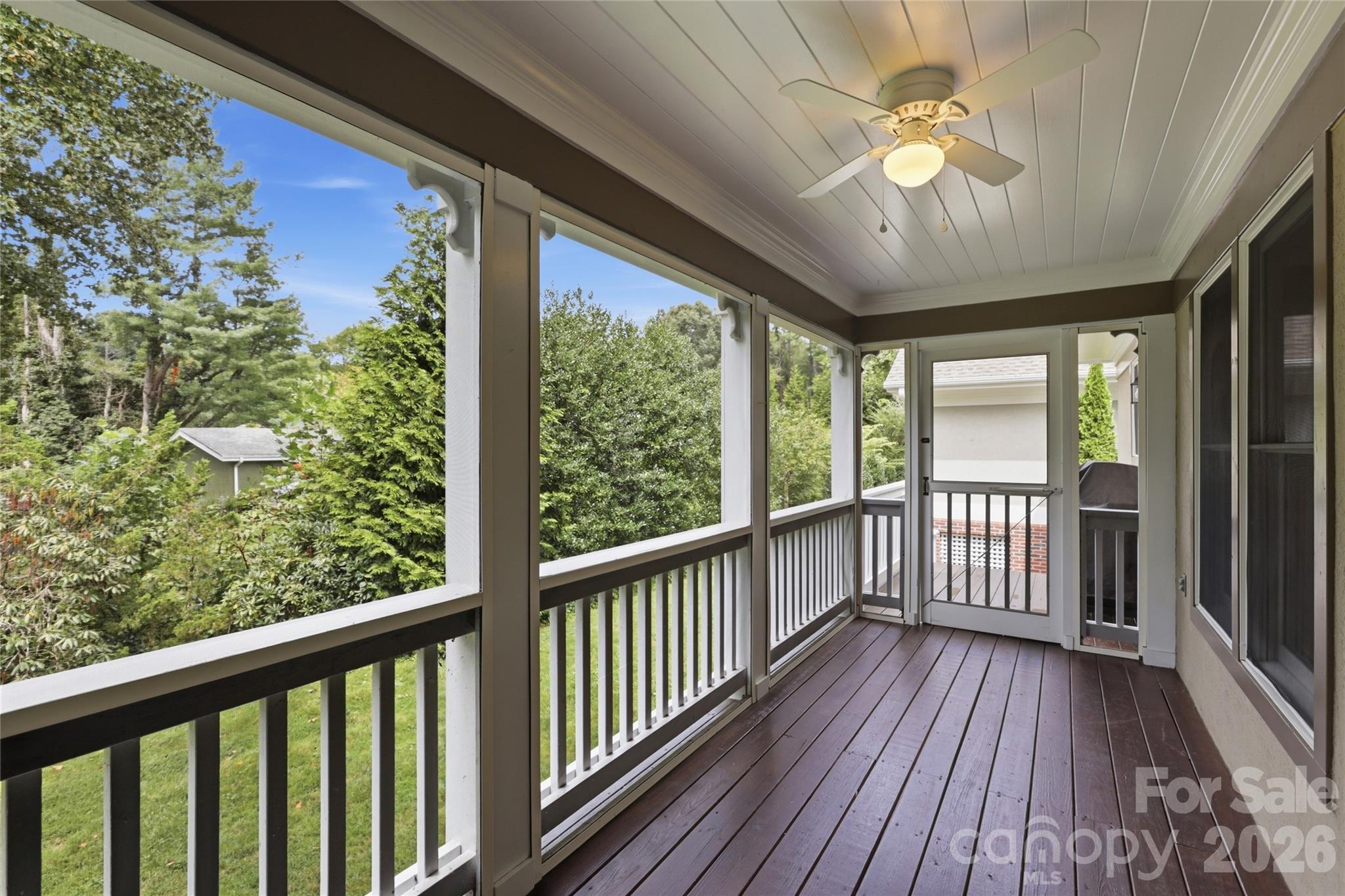 18 Creekside Way — Asheville