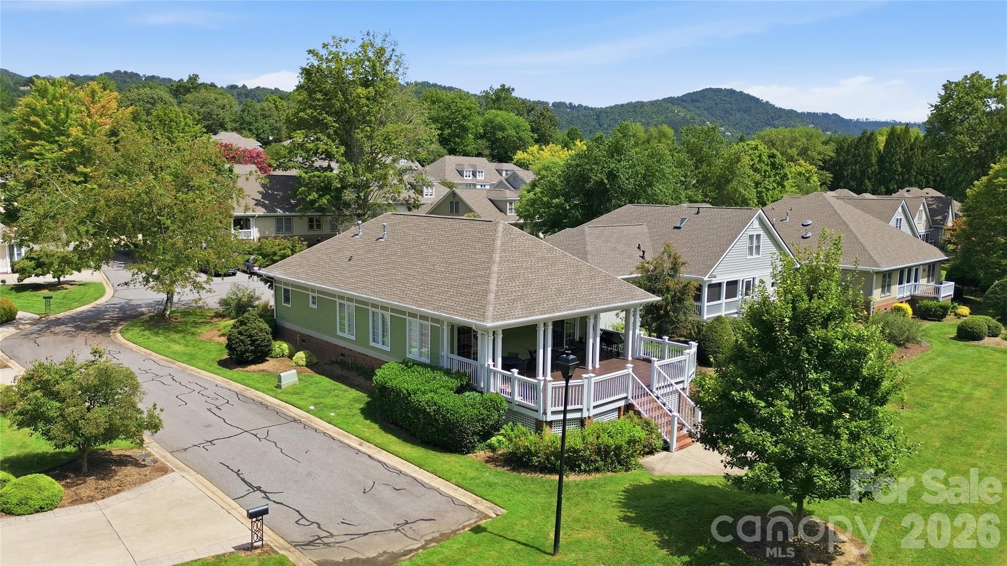 18 Creekside Way — Asheville