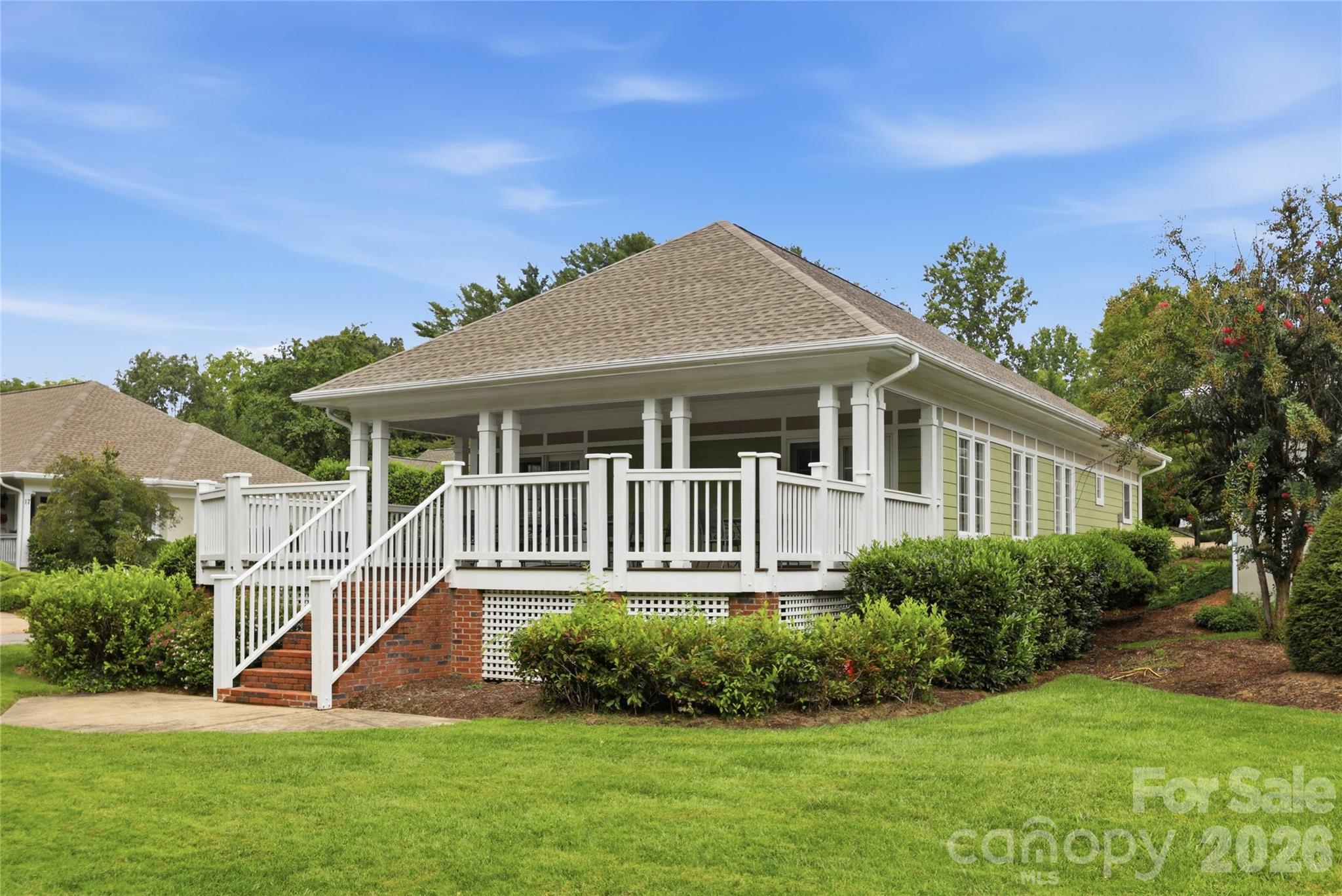 18 Creekside Way — Asheville