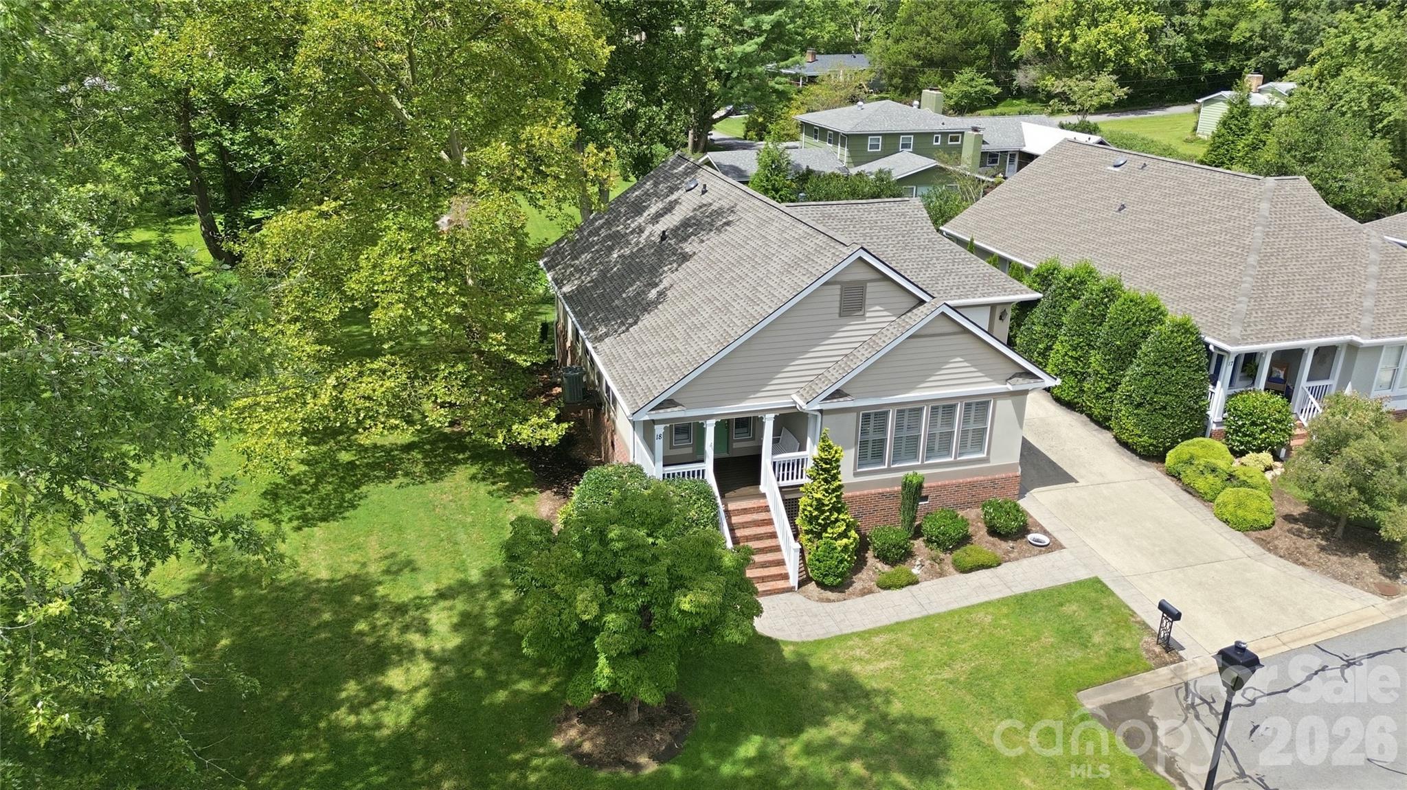 18 Creekside Way — Asheville