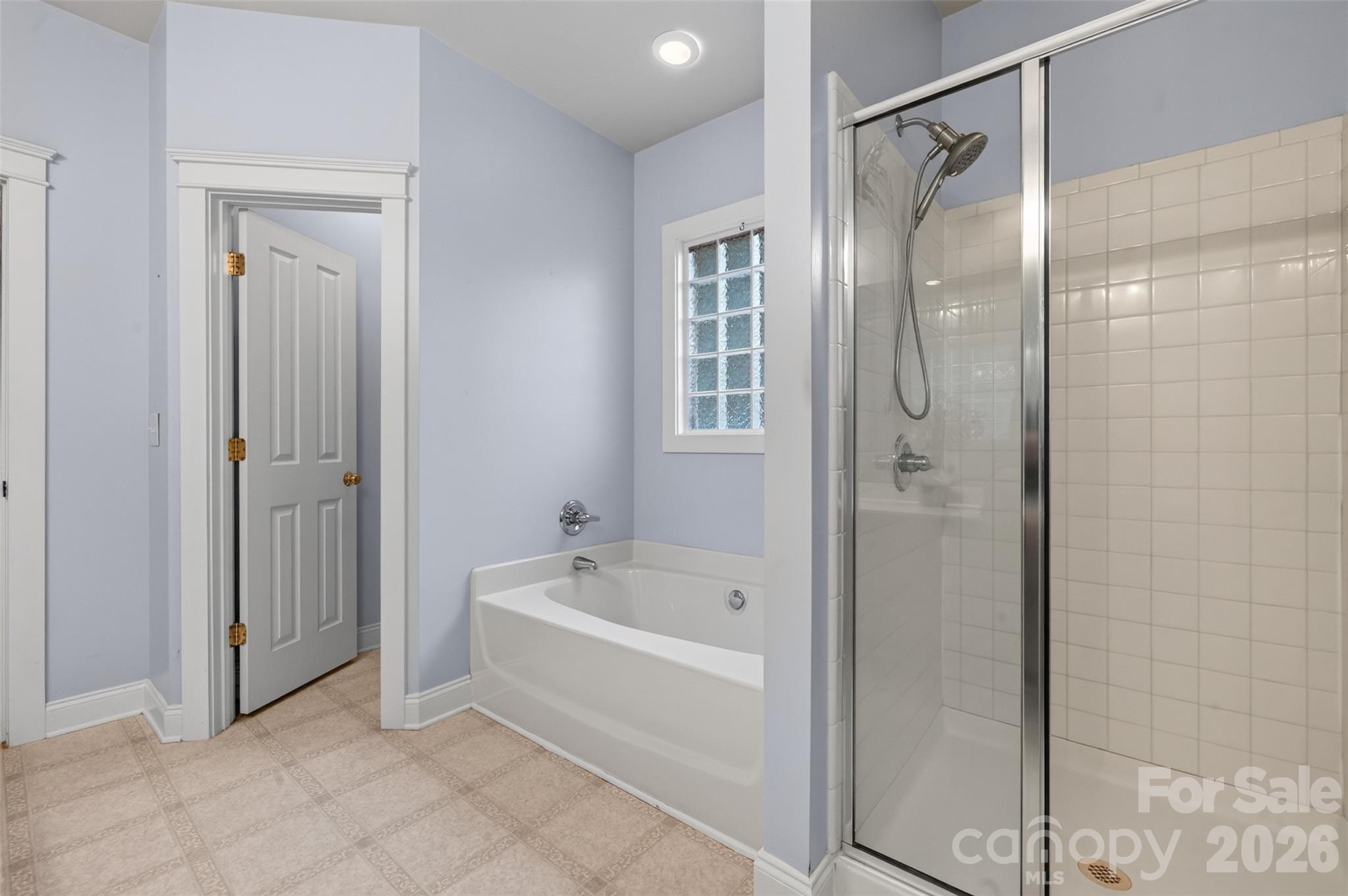15829 Trenton Place Road — Huntersville