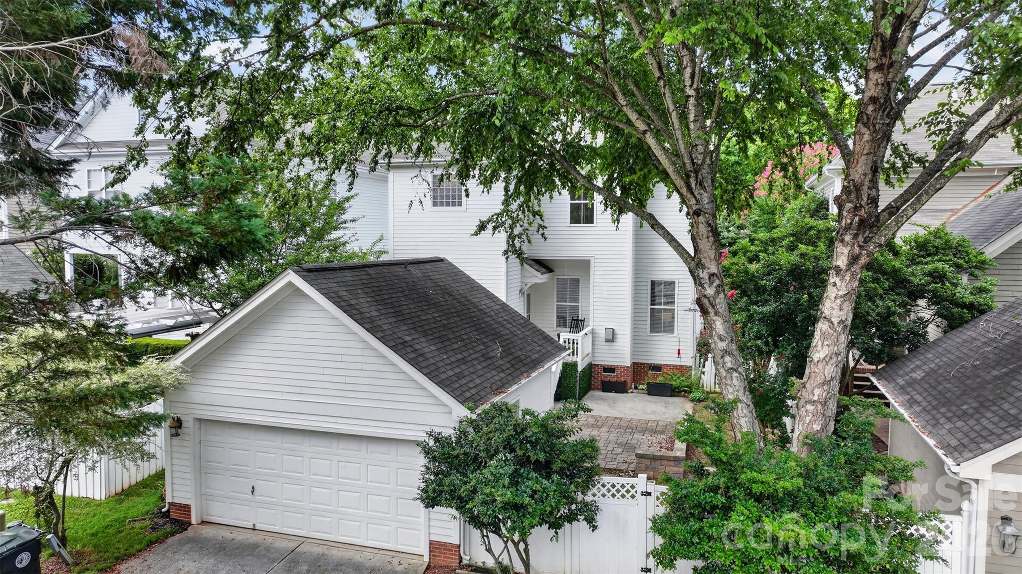 15829 Trenton Place Road — Huntersville