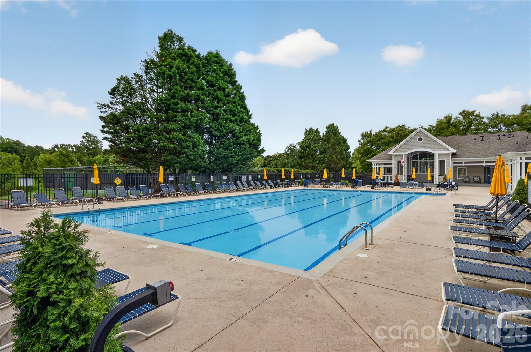 15829 Trenton Place Road — Huntersville
